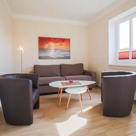 Buedlfarm - Treckerschuppen * Φέμαρν